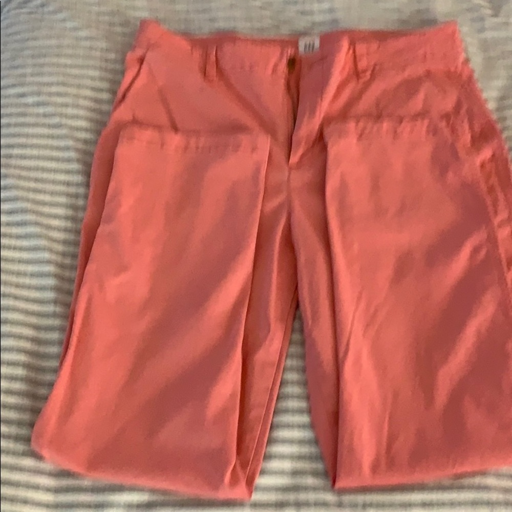 Coral chinos